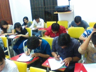 Cung cấp một hướng dẫn chi tiết về cách học tiếng Nhật từ cơ bản đến nâng cao.